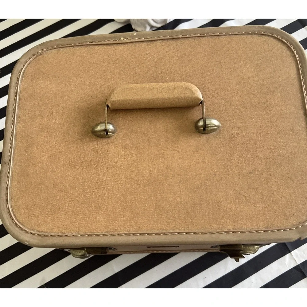 Vintage JC Higgins Train Cosmetic Beauty Traveling Case Mirror, 40's-50's Solid